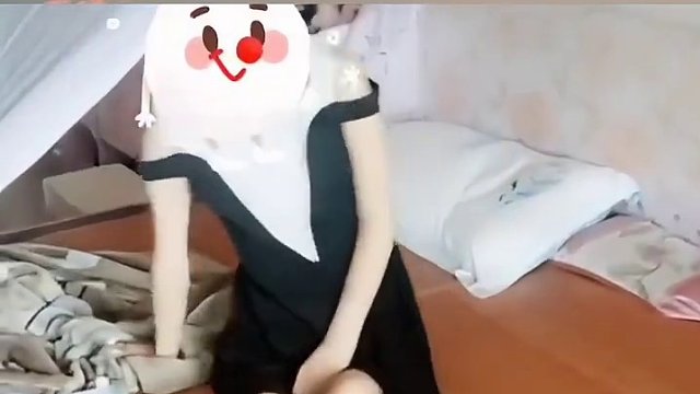 李瑞义大夫通过视频会诊，根据患者的患病时长，病因，疾病分型，年龄/性别/身体体质等进行一对一辨证详细