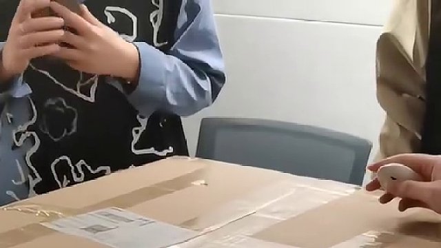 猪妹的无聊开箱第二弹！又来发疯！#开箱 #鞋 #潮牌 #猪妹的无聊开箱