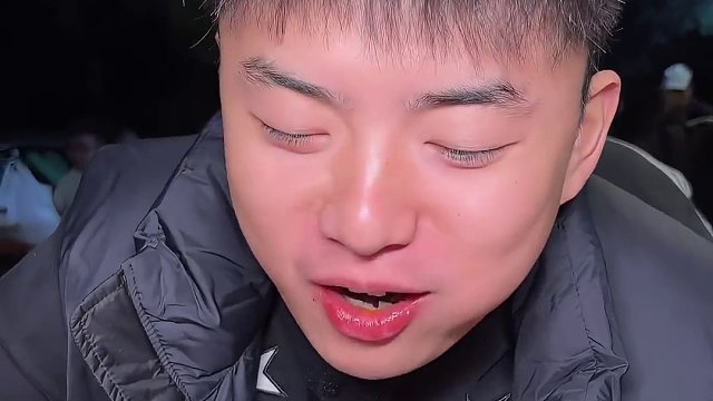 云南人私藏的加酸加辣超爽料理，满锅酸萝卜配上鲜嫩黄牛肉，浓香酸辣，下饭一绝，关键这分量也太离谱了。#