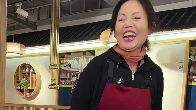 没想到100块钱不到在南京开了20多年百姓烤肉可以吃到这么多#南京美食 #新年愿望吃好玩好 #百姓烤