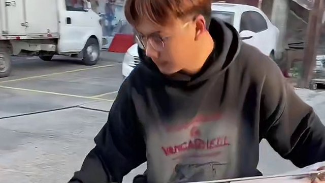 小狄烤全羊没有任何附加费用#真材实料才能做出好味道 #同城美食 #团建 #烧烤 #烤全羊