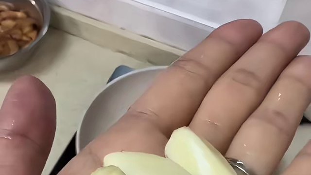 挑战鸡胸肉的100种吃法！第三种：大饼卷鸡胸！#健身  #鸡胸肉 #鸡胸肉的神仙吃法 #袁国盛