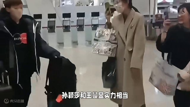 王曼昱孙颖莎：绝代双骄，巴黎女单必有鳗鱼#国乒 #孙颖莎 #王曼昱 #绝代双骄 #巴黎奥运会 #加油