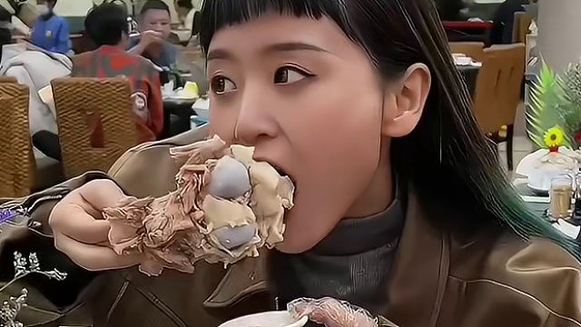 吃筒骨当然得选这家老字号啊！性价比高又好吃！回头客是真的多啊 赶紧艾特你的小伙伴安排起来#新天然居筒