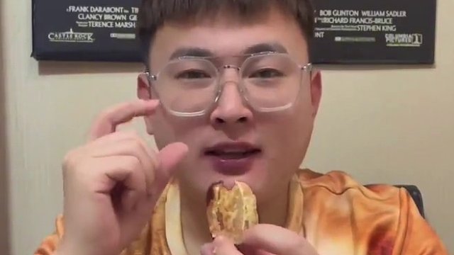 生吃手指柠檬 酸的怀疑人生#测评 #开箱 #美食测评 #真实测评