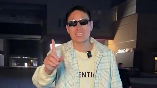 #livehouse音乐现场 还得是我大杭州！来这里聚会也太炸裂了！#星SHOW #嗨翻全场 #神级