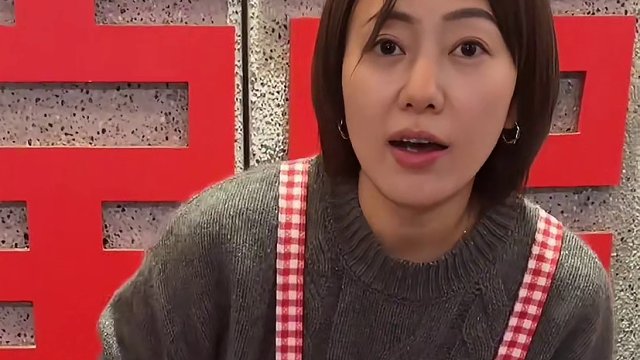 杭州街头的草莓麻薯火锅！草莓脑袋狂喜#草莓 #甜品 #草莓季 #糯叽叽 #街头小吃