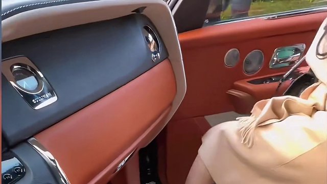 年少有为开劳斯，爱情不会有争执！#劳斯莱斯 #豪车 #现实