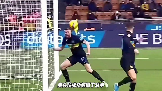 足球赛场哪些不可复制的幻灯片名场面瞬间，真的简直太艺术了#dou来足球季 #足球的魅力
