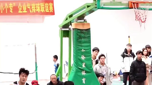 大化新星 广西青年队 河池最强高中生 2号  韦一锋 
抢断 背后过人 双手暴扣 一气呵成  
20