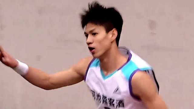 大化新星 广西青年队2号 韦一锋 比赛中 双手大力灌篮 太帅气
2024年河池市“酱客酒·迎春杯”篮