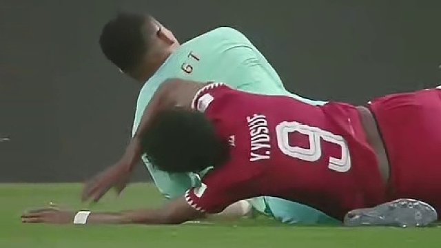 真心不错啊，这个抢球干净利落！