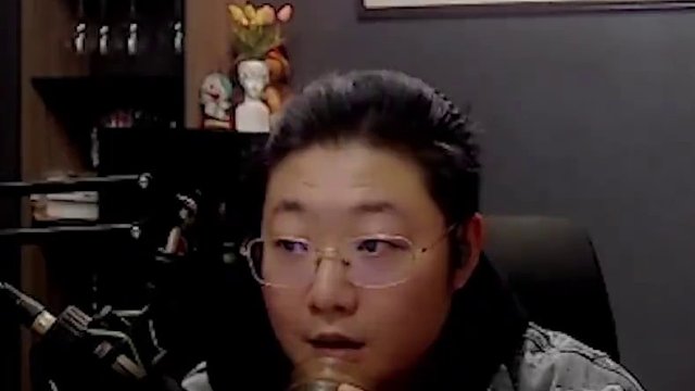 板子：镜隐迷踪。这房间连猎人的枪都是弯的#狼人杀 #神秘狗