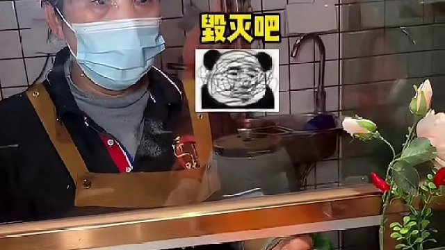 100块钱敢上三文鱼，阿疯直接盘到店员自闭#三文鱼 #自助餐 #自助餐的正确吃法 #海鲜美食 #美食