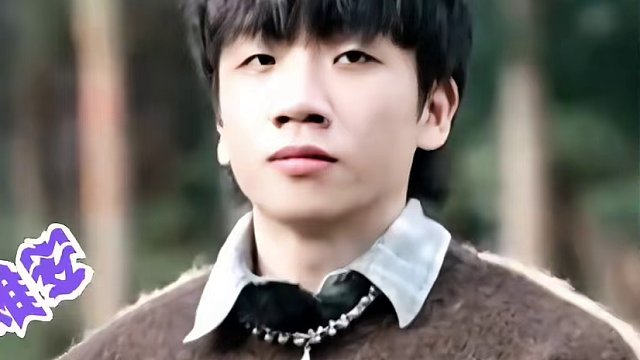 桃桃：我倒也没有饿成这样 #娱乐评论大赏 #狗狗 #可爱的旅行 #相亲