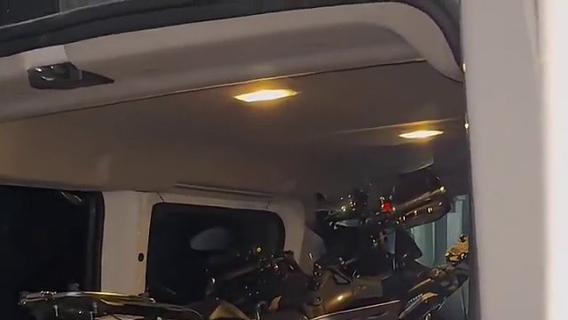 感谢江苏老铁支持与信任，卖车买车，过户上牌，摩托车D照找阿涛，只做精品车，有需要的老铁直接私信我#爱