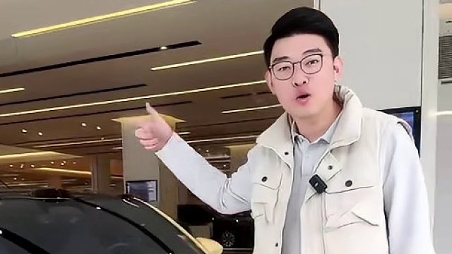 一台蔚来 ET5 Touring 居然能选配这么多钱？！ 不算不知道，一算吓一跳！这台ET5T把几乎