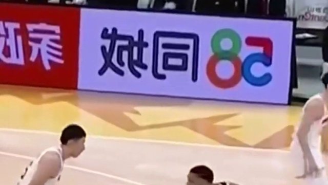 打过nba又如何，周琦一样能送他盖帽！