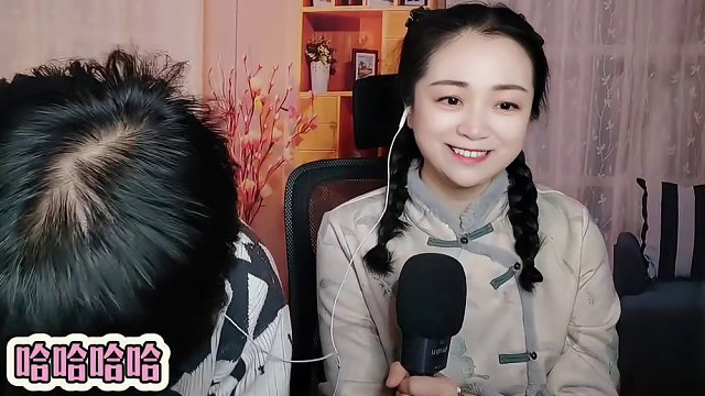 家庭综艺之“我爱记歌词”下集来啦！你们猜对几题？ #70后爸妈 #怀旧经典 #我爱记歌词 #一开口就