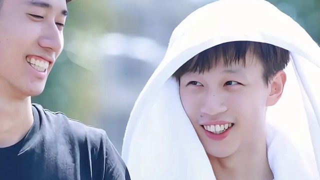 林高远海南封训状态太好：时尚先锋备战釜山#国乒 #林高远 #釜山 #海南封训 #状态好 #巴黎奥运会