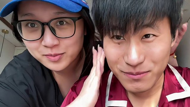 全网爆火的"7层粉底爆改术"！能不能真的换头？ #反差 #化妆挑战 #兔子爆改 #爆改