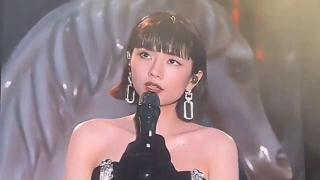 烫嘴的广州话 "#薛之谦 "#薛之谦天外来物巡回演唱会 "#薛之谦广州演唱会