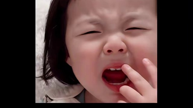 此时 一个出去玩就是吃饭的小女孩在屏幕前默默留下了眼泪#在暴雪时分 #吴磊 #赵今麦