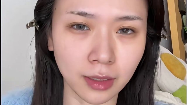 冬天的底妆用来用去还是得靠它！卡粉斑驳起皮的你就去用，一用一个不吱声！#底妆#卡粉#妆前乳