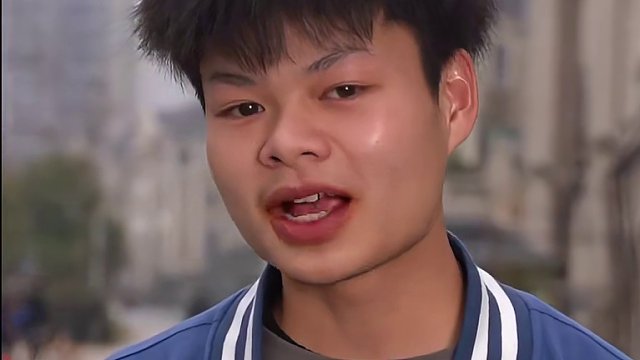 广西表哥还挺能吃 #鬼椒面 #吃辣挑战 #速食美食