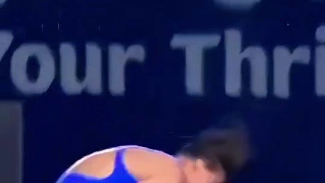 全红婵世锦赛预赛第二跳太完美了，407C做得非常漂亮，水花消失术重现