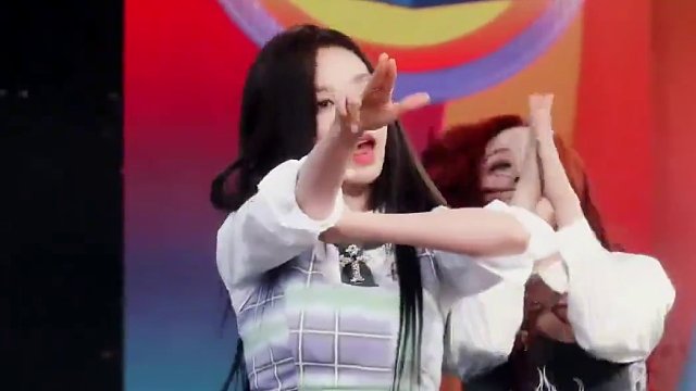 看她的直拍，心情都会变好~ #柳智敏 #aespa #女团 #kpop #舞台 #爱豆