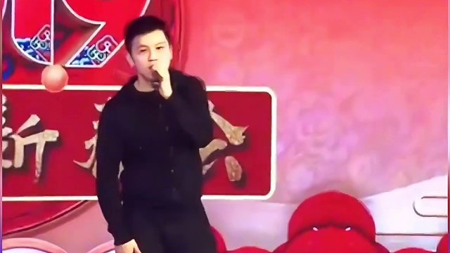国乒是怎么做到又会打乒乓球又会唱歌的？王楚钦歌声沧桑像离婚带俩娃，马龙的歌声一言难尽。#国乒 #乒乓