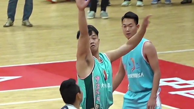 大化星锐一队巨星33号王立毅
拉开 我要单挑 太帅
大化瑶族自治县2024年“美女峰·摘星营地杯”男