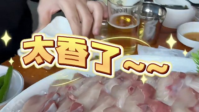 中韩一家900块实现海鲜自由！八爪鱼生鱼片吃不停，韩国爸妈要搬家？#中韩家庭 #韩国干饭兄妹 #海鲜