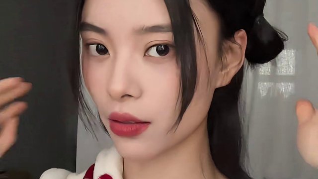 20秒教你拍出龙年第一组照片！！
#龙行龘龘冠福气 #拍照姿势