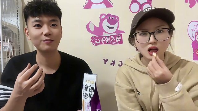 脏脏年糕条 有点大米饼口感 #零食很忙 #零食测评 #网红零食大发现 #零食测评 #零食试吃员