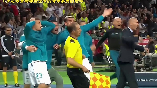 球王C罗足球赛场那些逆天身体素质的进球！这就是真正的球王siu！#dou来足球季 #足球的魅力 #梅