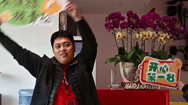 今天就是除夕了，除夕除夕，除去烦恼，迎接希望！希望大家小小烦恼都不见，小小愿望都实现～春节不打烊，小