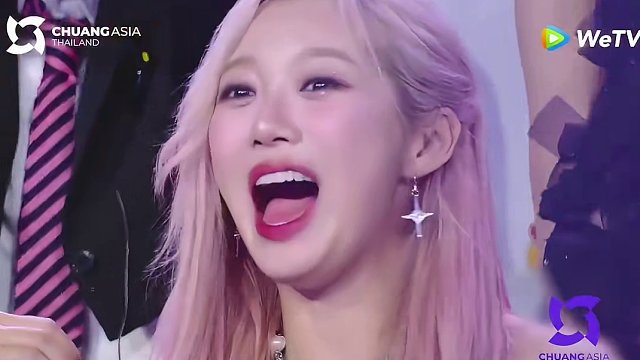 #被BADGUY全员帅到了 i拽姐的有福了！高冷的出场搭配黑西装，全身透露着酷酷的感觉～《BAD G