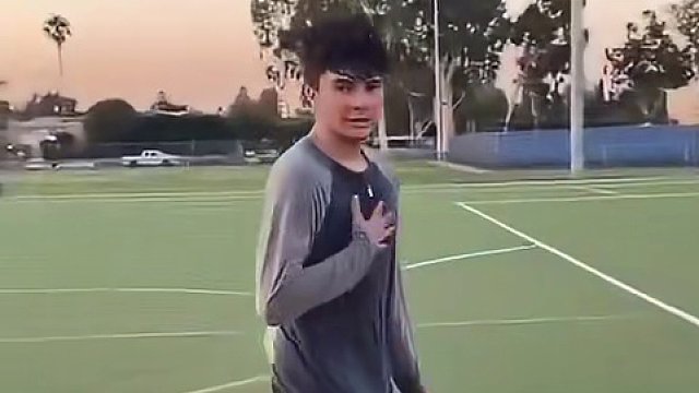 你身边有这样的朋友吗.#足球