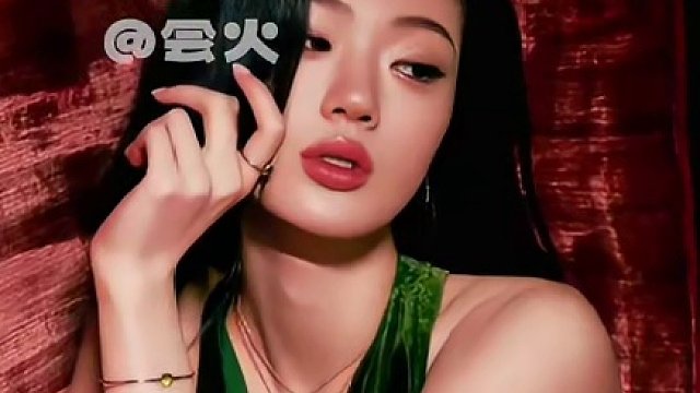 有没有人告诉我口红色号啊？！ #春晚同款唇泥