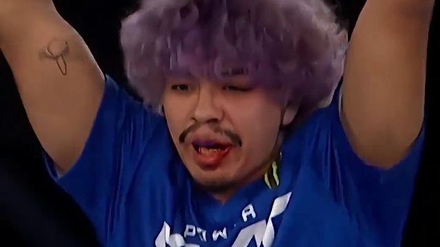 这一巴掌力量有多大都扇冒烟了#mma #ufc #扇嘴巴子比赛 #耳光大赛 #扇耳光大赛