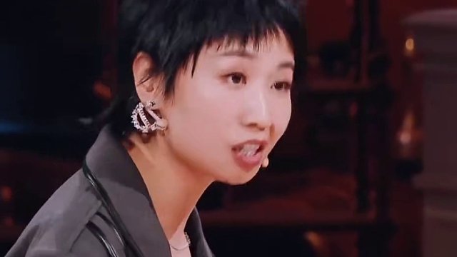 抄袭抄成这样真的很离谱，这个人到底是谁啊 #火星情报局