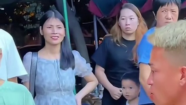 千万网红林少挑战10碗爆辣辣辣辣！这次阿姨血亏10000块~#螺蛳粉