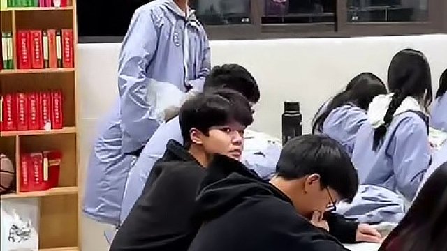 惊恐的晚自习，从惊吓到惊喜！ #南安本真高级中学 #记录校园生活