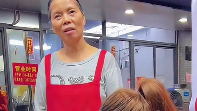 阿姨挑战全网！谁能拿走50000块，尽快来吧~~~#螺蛳粉