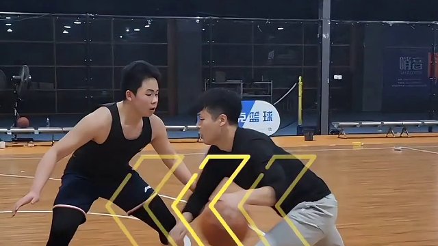 #篮球技巧 哈登在快船的急停中距离适合每一个小钢炮后卫！