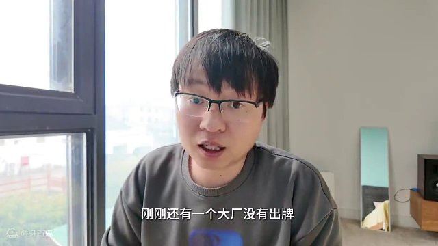 10万插电怎么选 帝豪L龙腾版对比五菱星光荣耀版