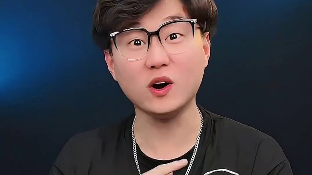 酸比酸真有那么酸吗？#酸比酸 #测评 #零食测评 #童年回忆 #黑评测