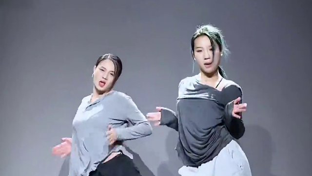 #betterup #kimmiiz编舞 #翻跳 #双人舞 #舞蹈 和姐妹浅跳一下@牙牙呀